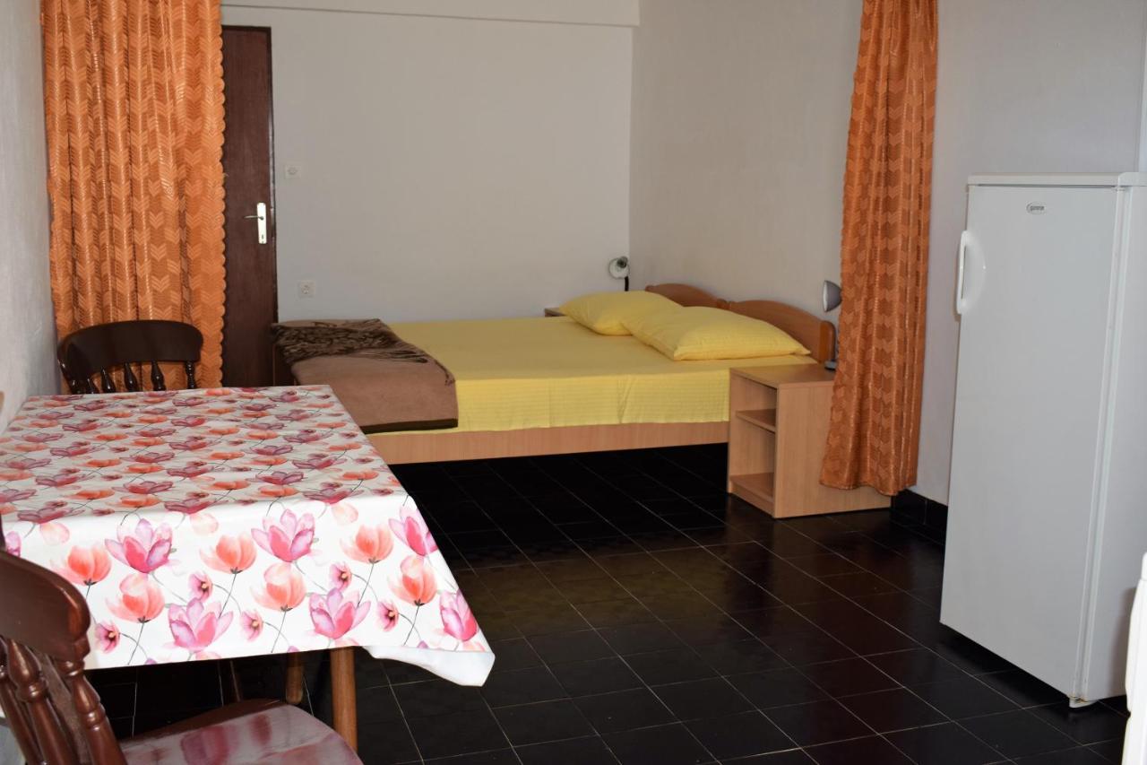 Apartments By The Sea Kabli, Peljesac - 10225 Brijesta Kültér fotó